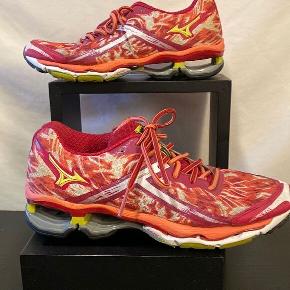 Mizuno Shoes - Mizuno “wave” pink/white tie dye design mesh lightweight running shoes size 7.5